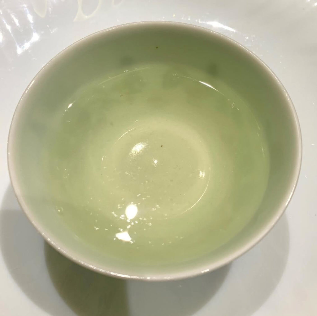 西湖龍井　獅峰龍井　中国緑茶　中国茶　水色